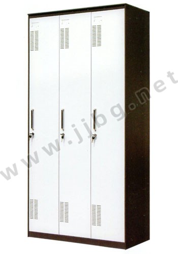 點(diǎn)擊查看商品:三門更衣柜